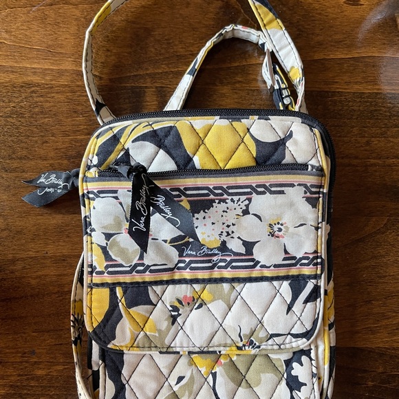 Vera Bradley cross body purse - Picture 2 of 3